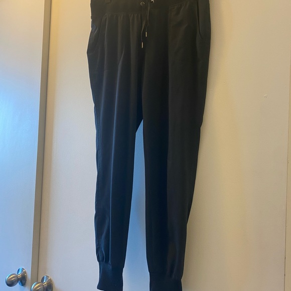 Athleta Attitude Jogger Pant Women’s Size 6 - Picture 6 of 16